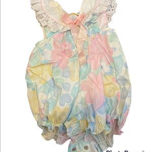 Vintage baby girl colorful pastel onesie3-6 months e01